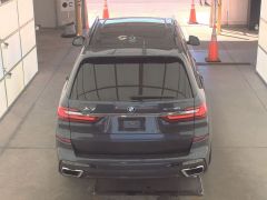 Photo of the vehicle BMW X7