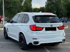 Photo of the vehicle BMW X5