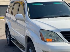 Photo of the vehicle Lexus GX