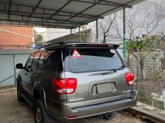 Сүрөт унаа Toyota Sequoia