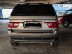 Photo of the vehicle BMW X5