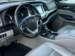 Сүрөт унаа Toyota Highlander