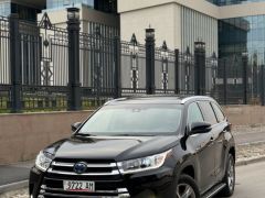 Сүрөт Toyota Highlander  2019