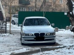 Photo of the vehicle BMW 5 Series