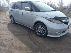 Сүрөт унаа Honda Elysion