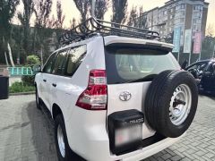 Photo of the vehicle Toyota Land Cruiser Prado