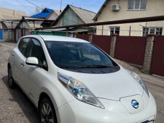 Фото авто Nissan Leaf