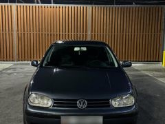 Фото авто Volkswagen Golf