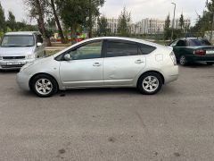 Фото авто Toyota Prius