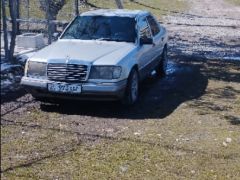 Фото авто Mercedes-Benz W124