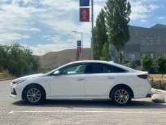 Photo of the vehicle Hyundai Sonata