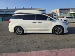 Photo of the vehicle Kia Carnival