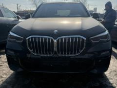 Photo of the vehicle BMW X5