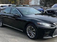 Photo of the vehicle Lexus LS