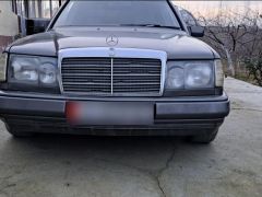 Фото авто Mercedes-Benz W124