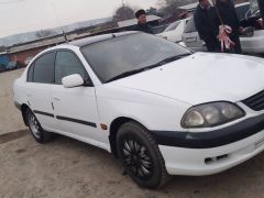 Сүрөт унаа Toyota Avensis