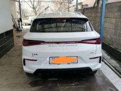 Photo of the vehicle BYD E2