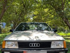 Photo of the vehicle Audi 100