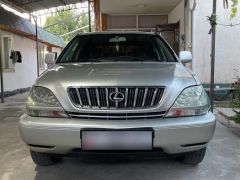 Photo of the vehicle Lexus RX