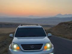 Photo of the vehicle Lexus GX