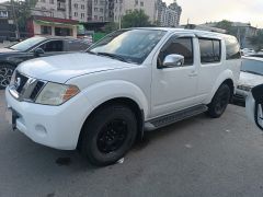 Фото авто Nissan Pathfinder