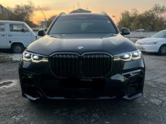 Photo of the vehicle BMW X7