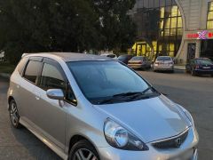 Фото авто Honda Fit