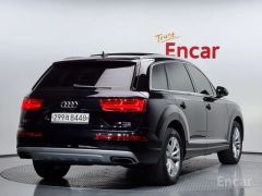 Photo of the vehicle Audi Q7