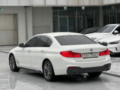 Photo of the vehicle BMW 5 Series