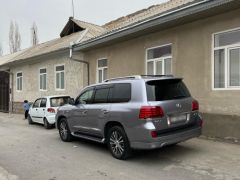 Photo of the vehicle Lexus LX