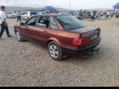 Photo of the vehicle Audi 80