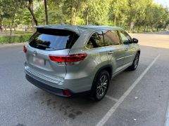 Фото авто Toyota Highlander