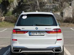 Photo of the vehicle BMW X7