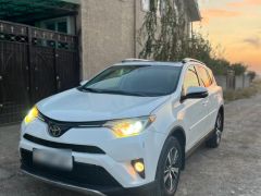 Сүрөт унаа Toyota RAV4