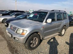 Сүрөт унаа Mitsubishi Pajero