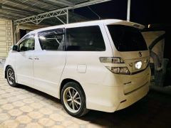 Сүрөт унаа Toyota Vellfire