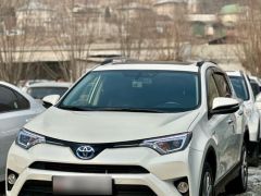 Сүрөт унаа Toyota RAV4