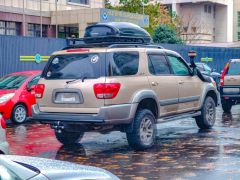 Сүрөт унаа Toyota Sequoia