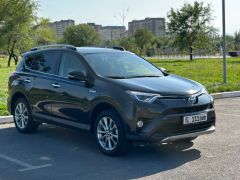 Сүрөт унаа Toyota RAV4