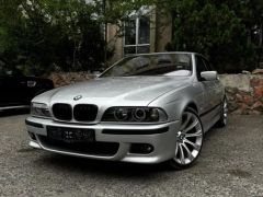 Photo of the vehicle BMW 5 Series