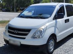 Сүрөт унаа Hyundai Starex (H-1)