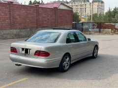 Photo of the vehicle Mercedes-Benz E-Класс