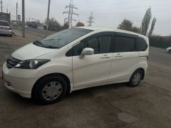 Фото авто Honda Freed