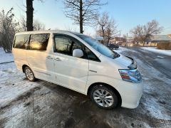 Сүрөт унаа Toyota Alphard