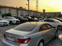 Photo of the vehicle Lexus ES