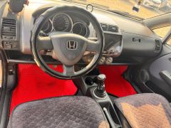 Photo of the vehicle Honda Jazz