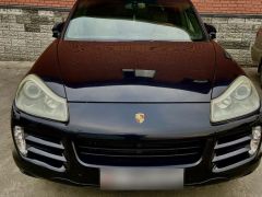 Photo of the vehicle Porsche Cayenne