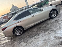 Фото авто Lexus ES