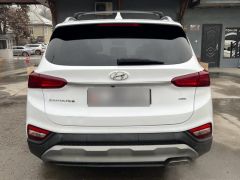 Photo of the vehicle Hyundai Santa Fe