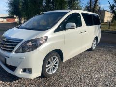 Фото авто Toyota Alphard